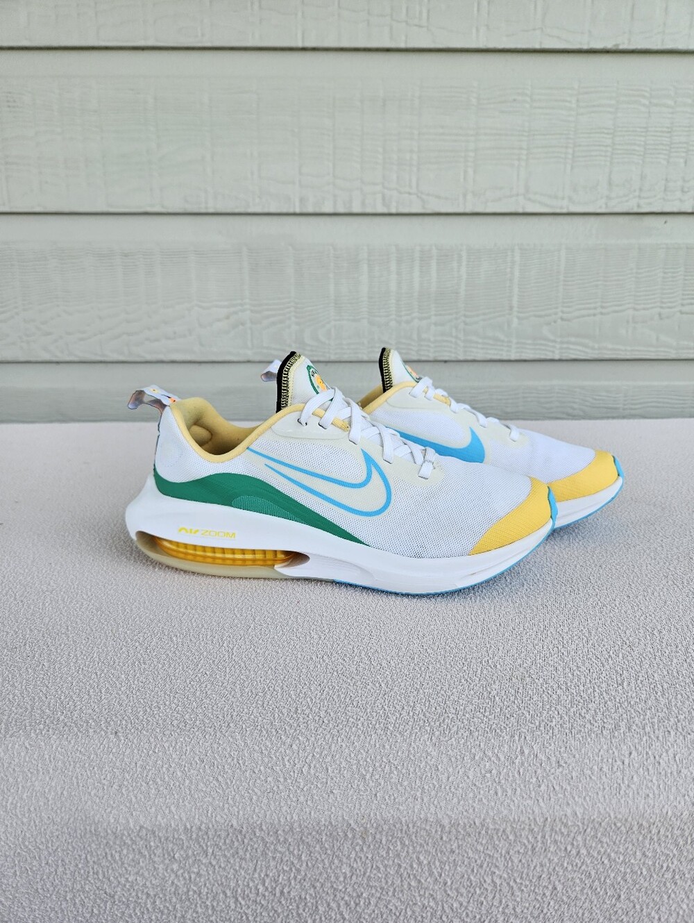 Nike Air Zoom Arcadia 2 Youth SZ 5Y Sneaker White Spring Colors FJ7720-141